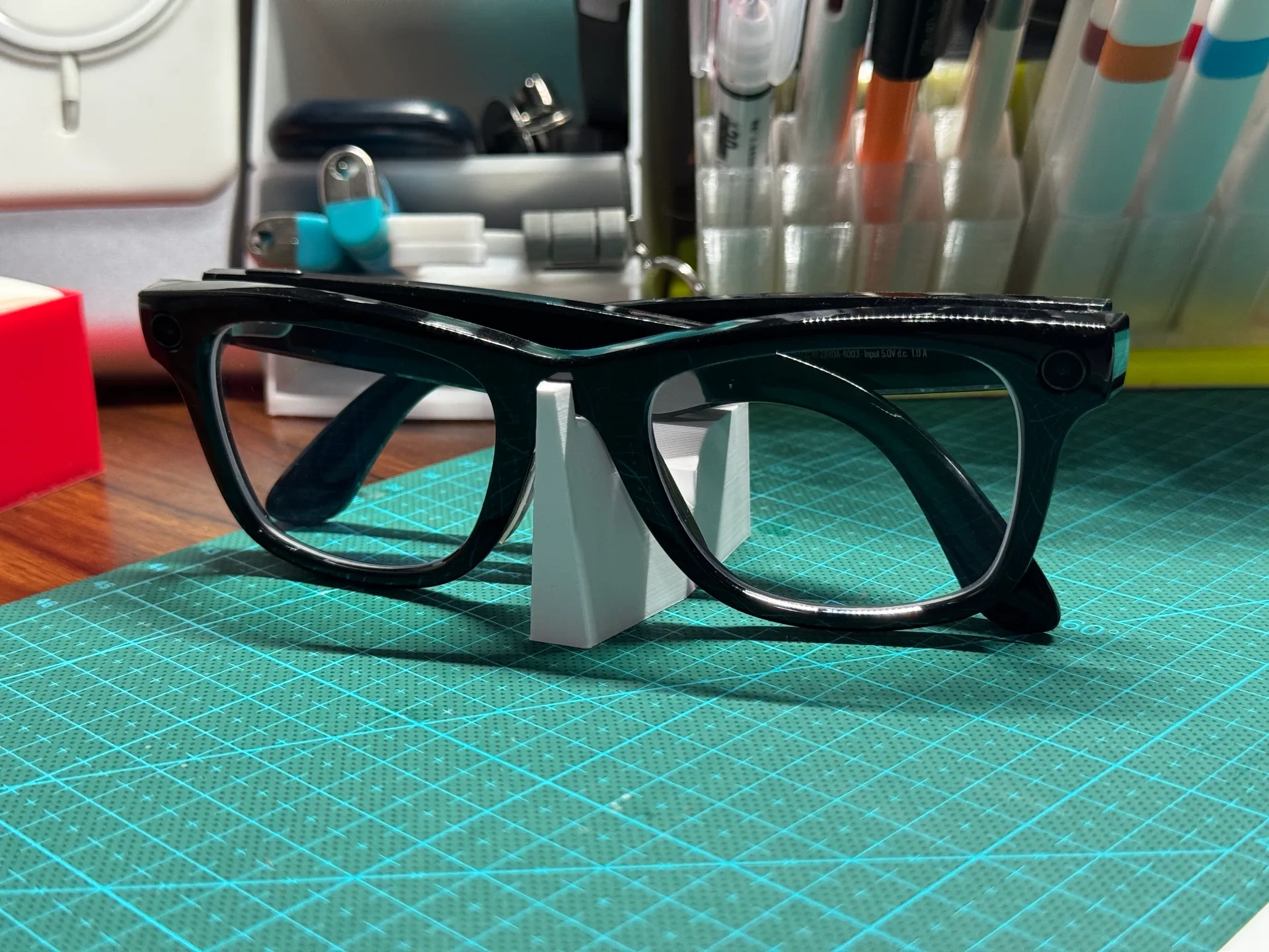 Miniatura 2 do modelo 3D [meta 眼镜]简约桌面支架