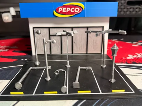 Accesorio de iluminación decorativa: Street Lamps for 1:64 scale cars ,diorama ,garage — referencia de MakerWorld