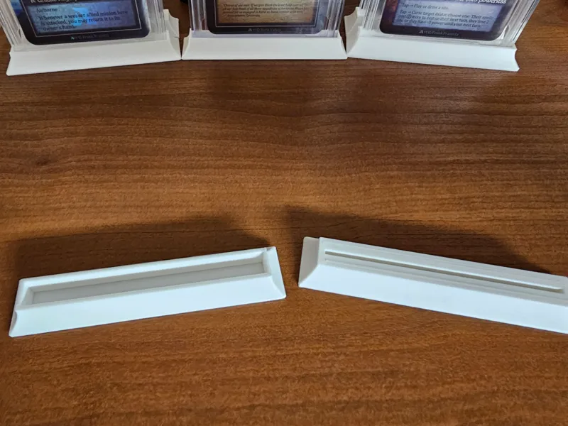 Graded & Non-Graded Card Display Stand