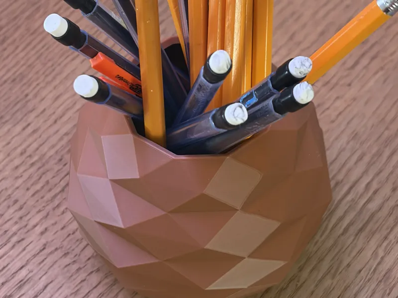 Pencil Holder Low Poly