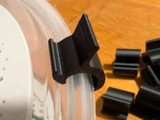 Clip for tight filament spool 2000ml storage