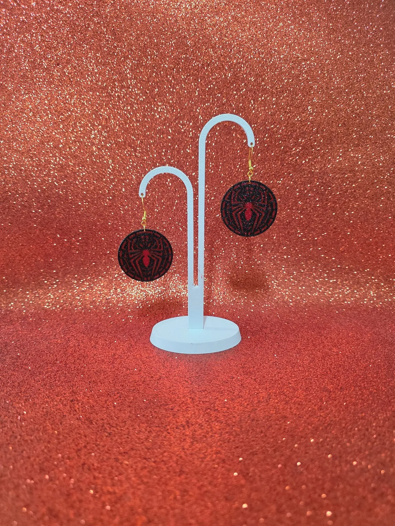 Spider on a round earrings view 3
