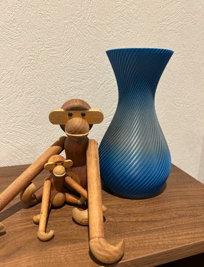 Spiral vase