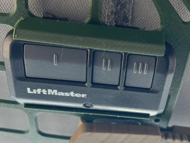 Molle LiftMaster Attachment