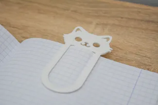 Cute cat bookmark