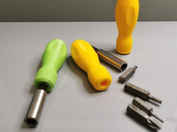 Screwdriver hex-bit handle