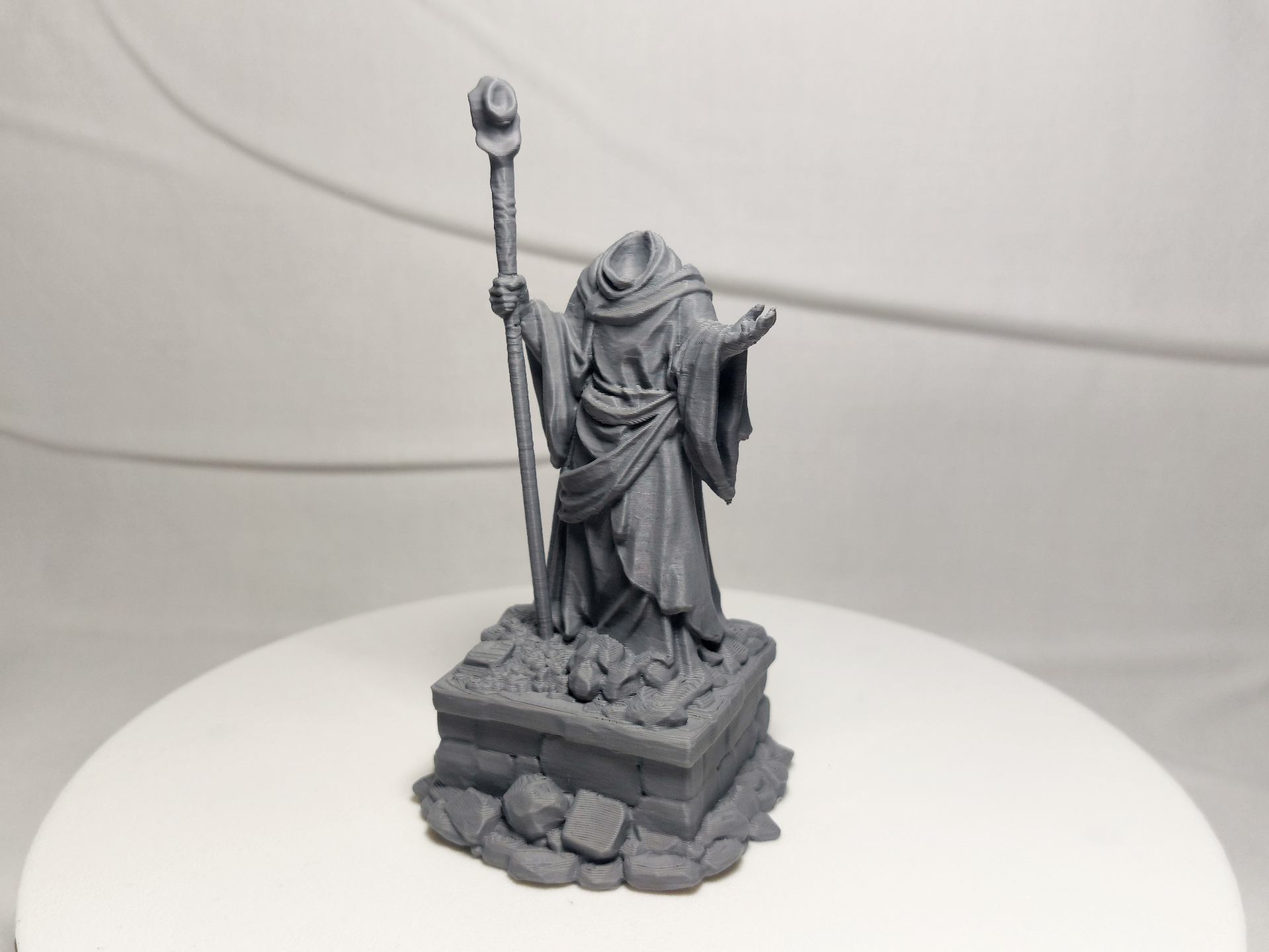 Broken Archmage – Ruined Stone Statue for DND&RPG