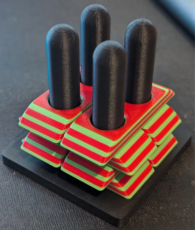 Scratchie Scratcher Stand