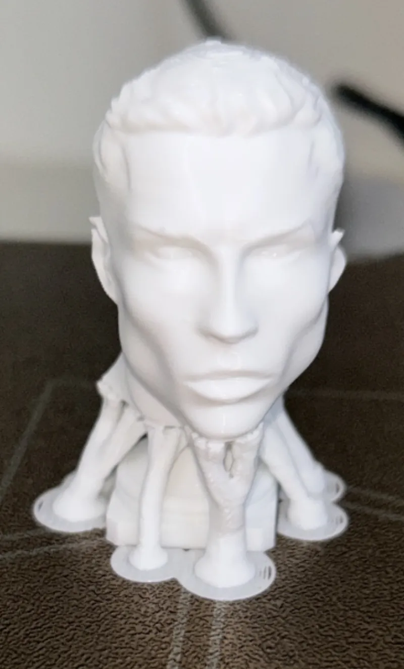 Cristiano Ronaldo statue Cr7 miniature