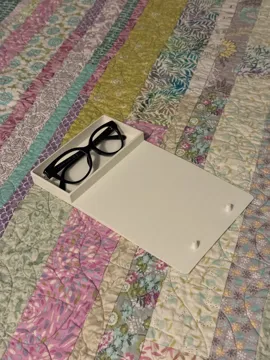 Bandeja organizadora: Bedside Tray for all beds -- slides under mattress — vista de referencia 4