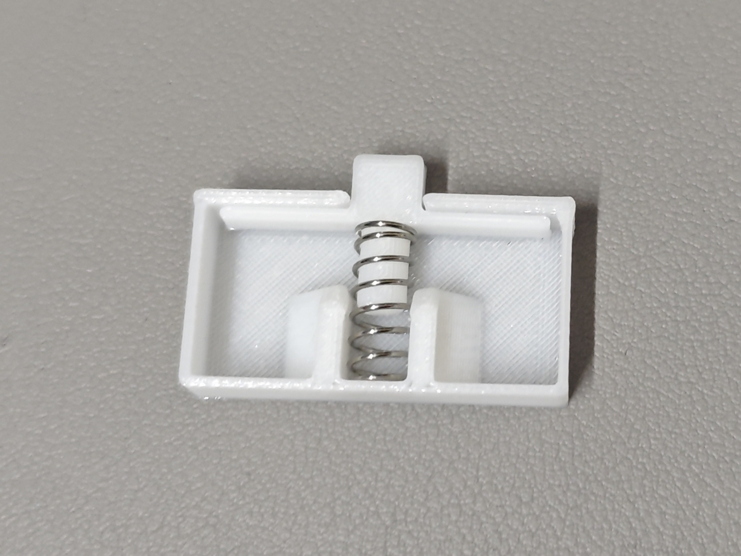 Miniatura 2 do modelo 3D 自动弹开的精灵球