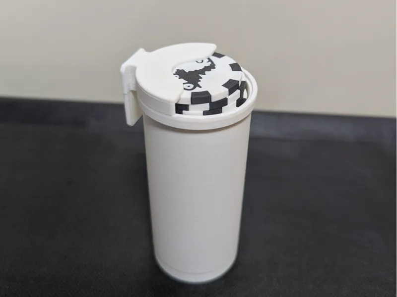 MakerChip hoider