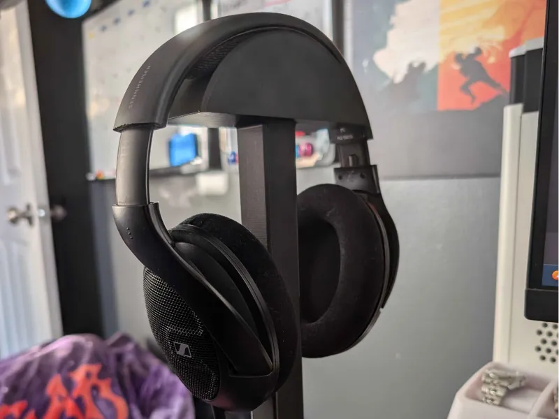 Headphone stand