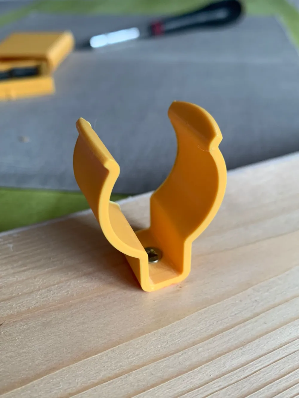 Tube and rod snap spring clip by Gazcom - MakerWorld