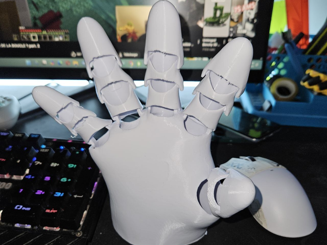 Simple Articulated Hand Glove - 1