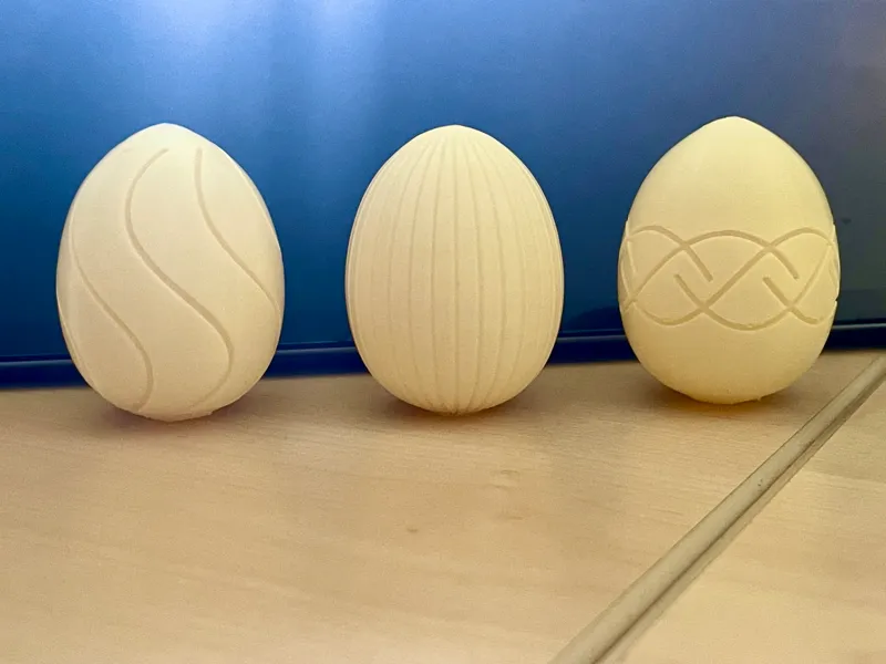 Easter eggs with different patterns. Fast to print
