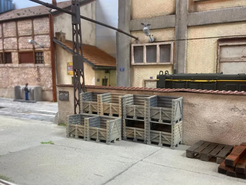 [HO, O et 1] Caisse marchand de vin