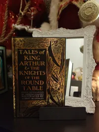 Thomas Malory - Tales of King Arthur & the knights of the r.