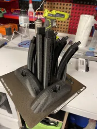 0.2mm layer, 3 walls, 15% infill brimtype auto.