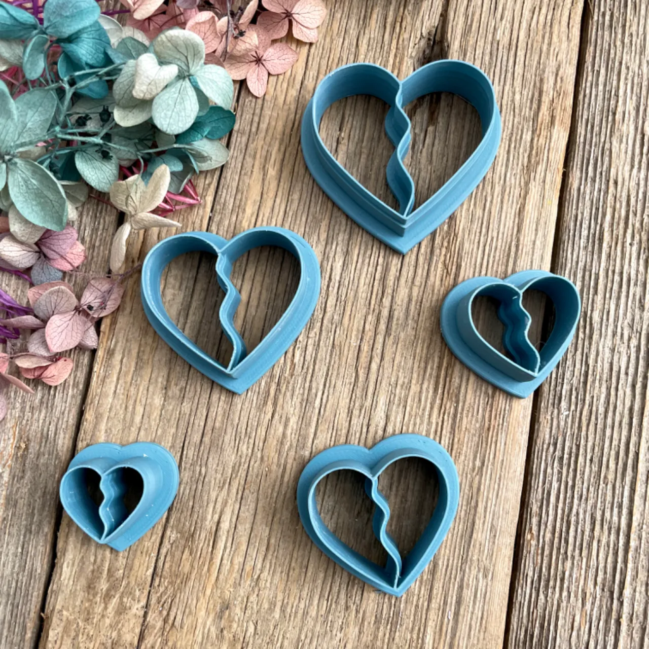 Best Friends Forever Heart Necklace Earring Cutter view 2