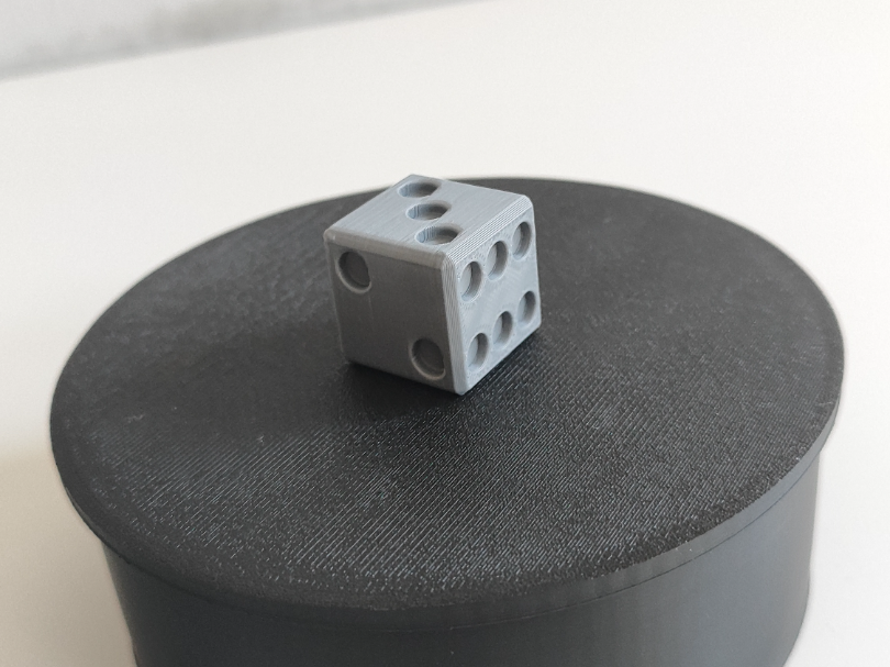 DAY 67. Minimalist Six-Sided Dice