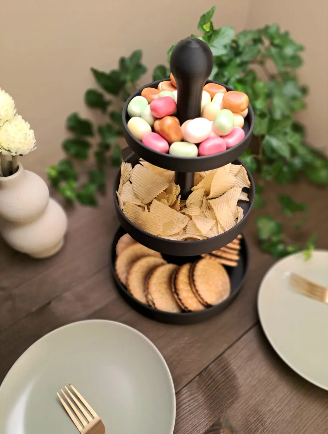 Three Tiered Snack & Cake Stand, Serving Stand view 4