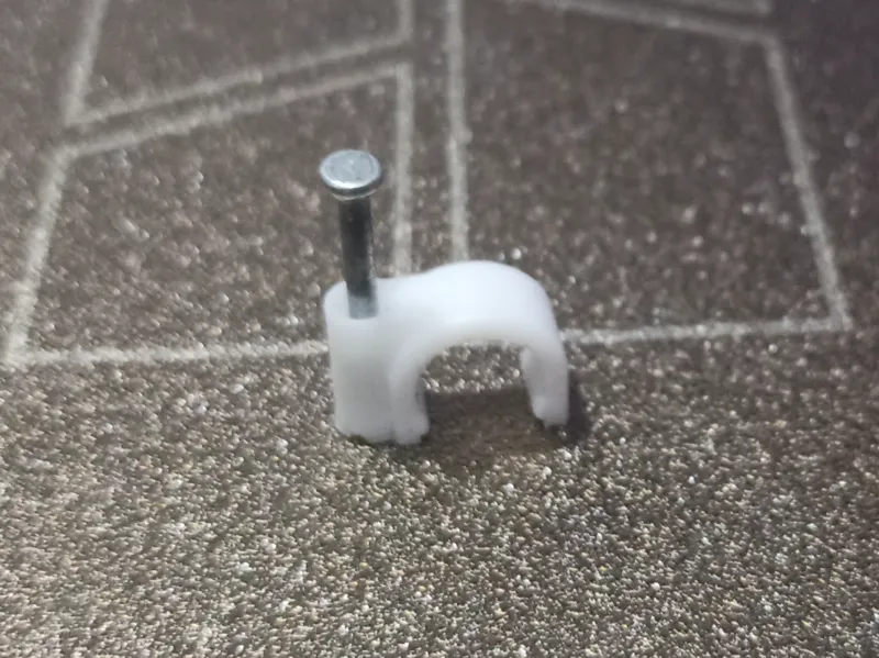 Cable clamp bracket