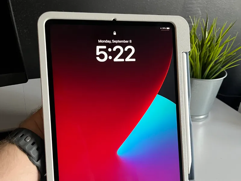iPad Air Case with Rotating Hand Strap