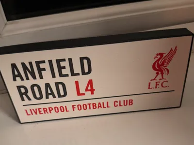 Anfield Road LFC Sign & Lightbox