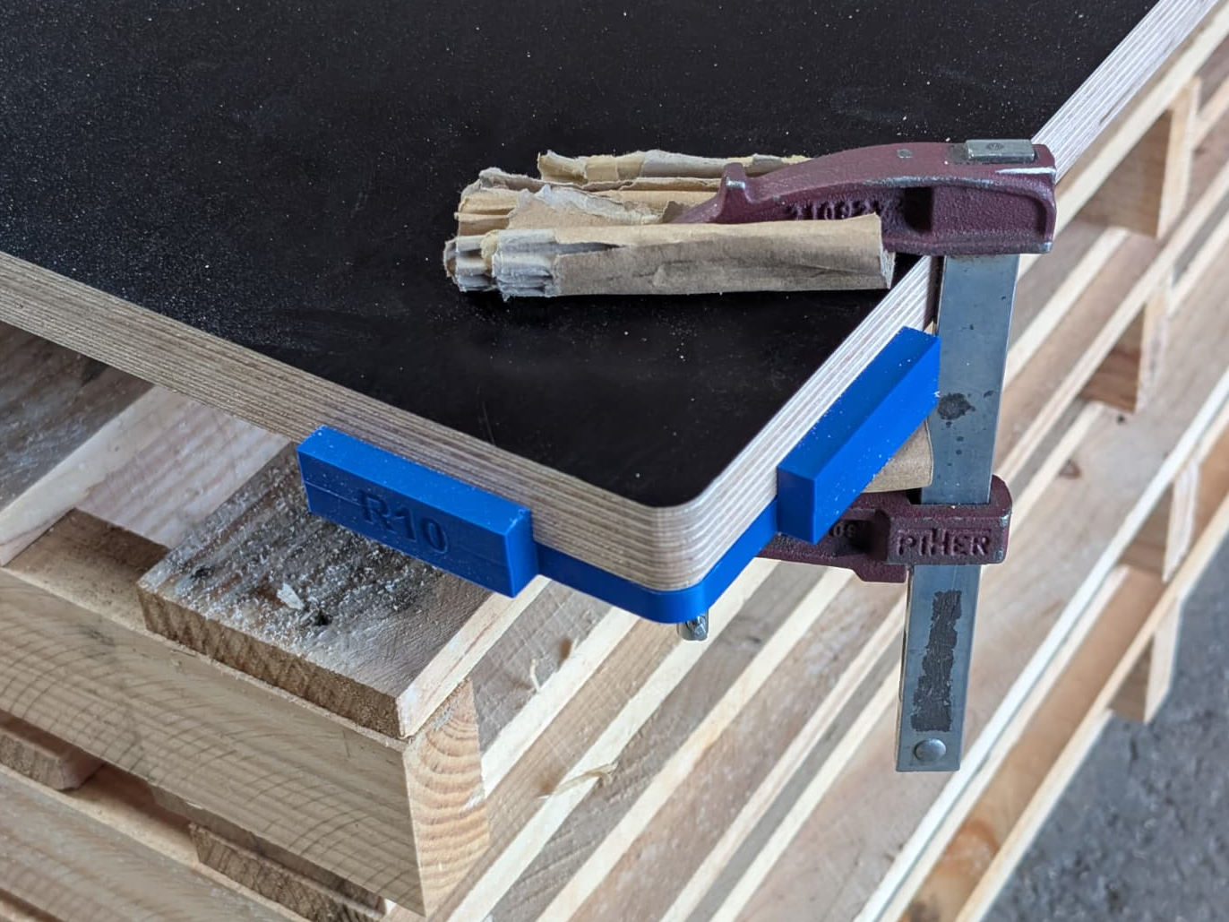 Rounded Corner Templates for Handheld Router