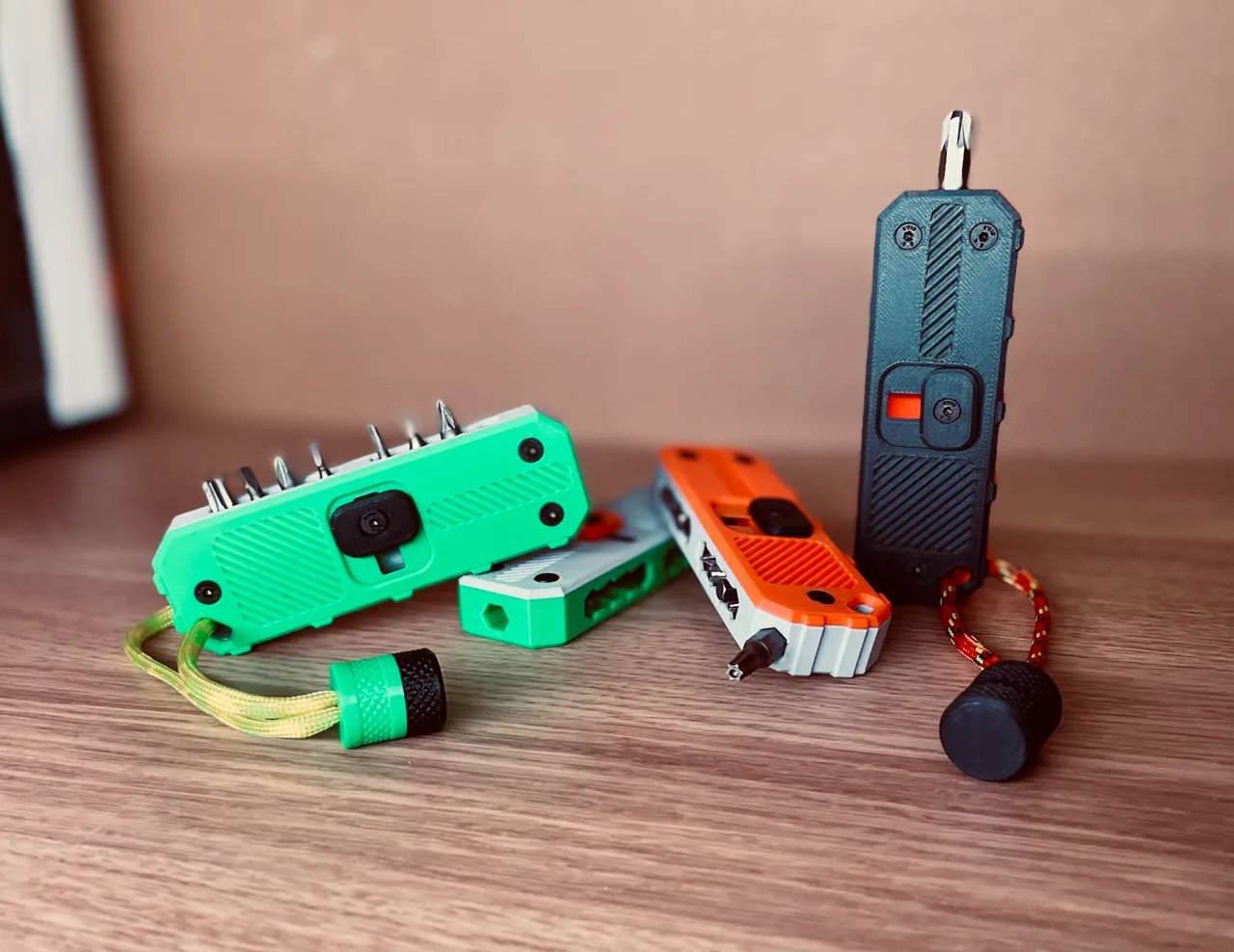 SmartBits - Magnetic screwdriver bits holder view 3