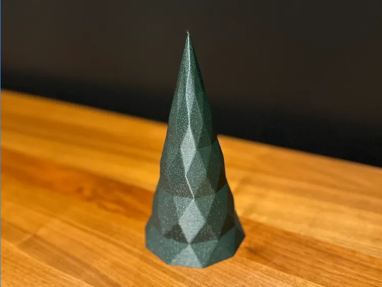 poly Christmas tree