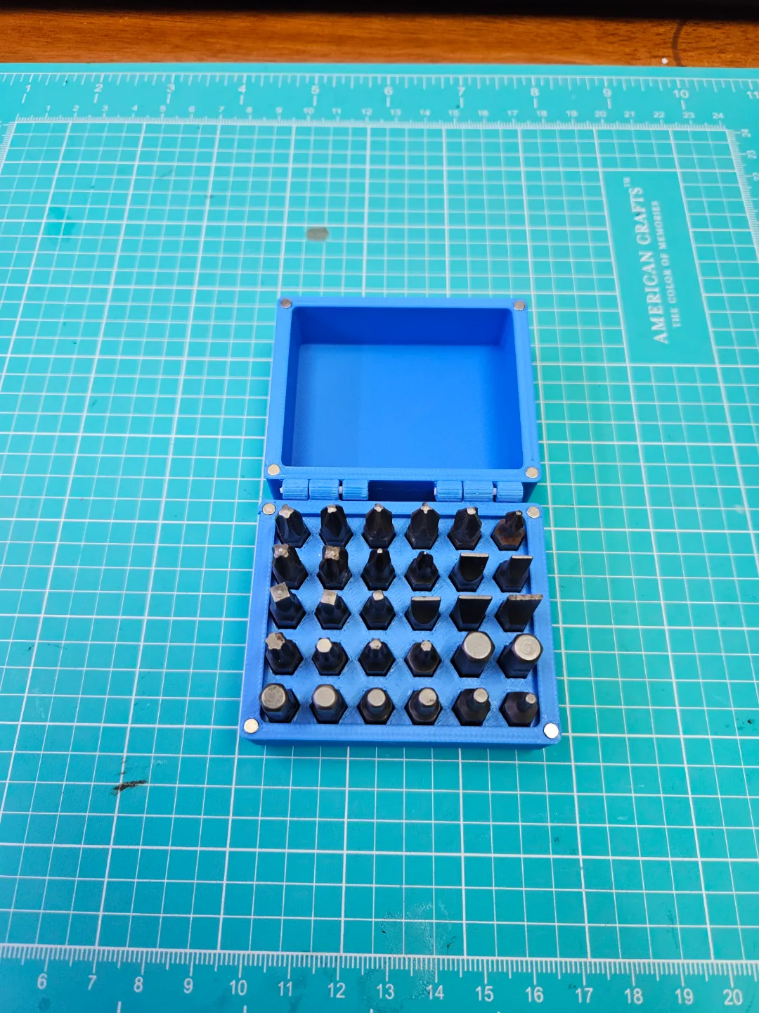 Hex bit storage box - Free 3D Print Model - MakerWorld