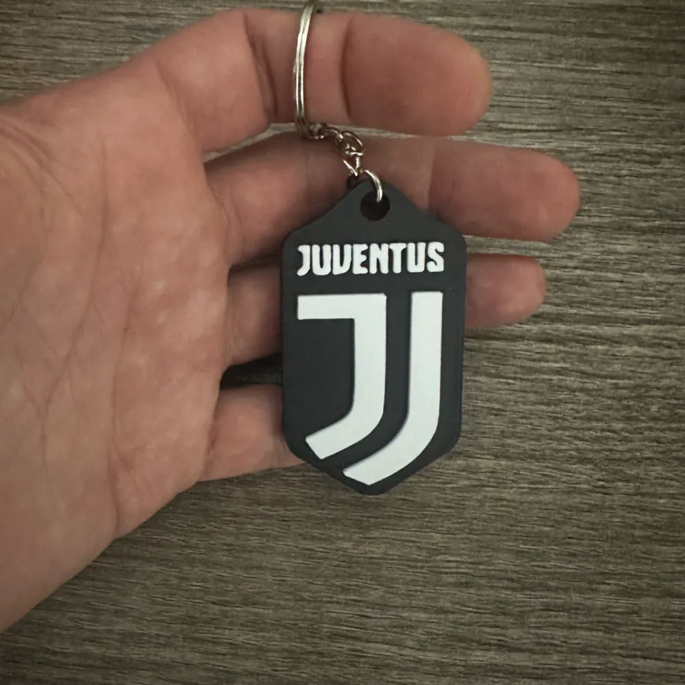 Portachiavi Juventus In Pelle - Modello Quadrato Con Moschettone | Prodotto Ufficiale JUV