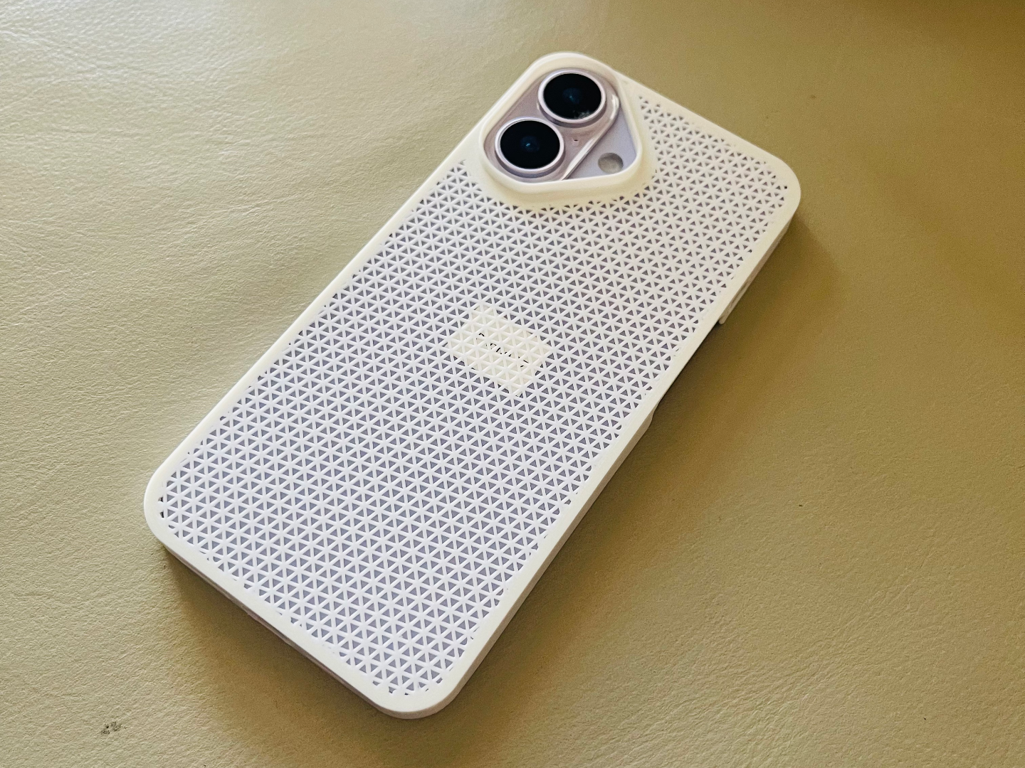 Miniatura 1 do modelo 3D iPhone 17 系列 1mm 手机壳