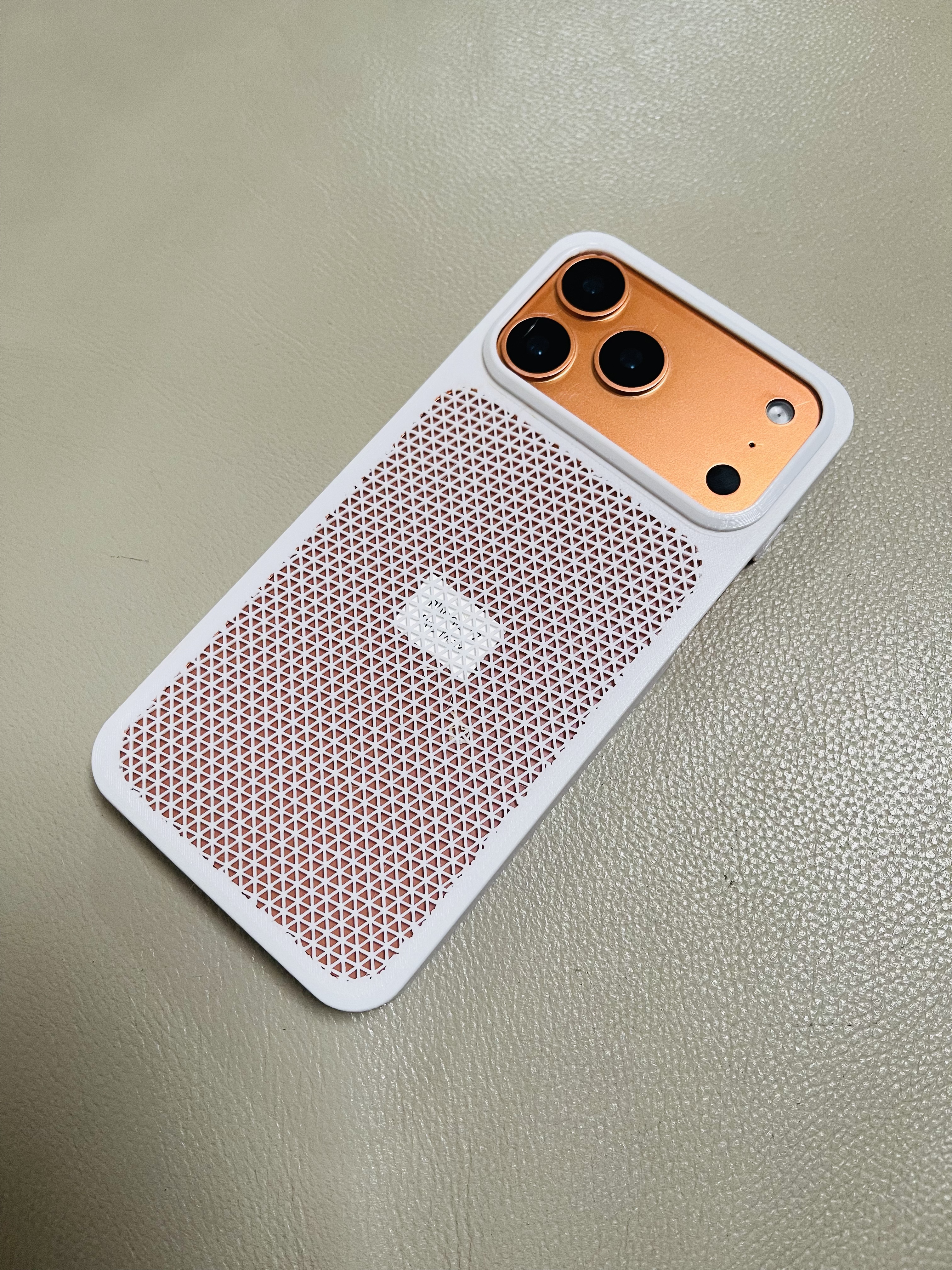 Miniatura 3 do modelo 3D iPhone 17 系列 1mm 手机壳