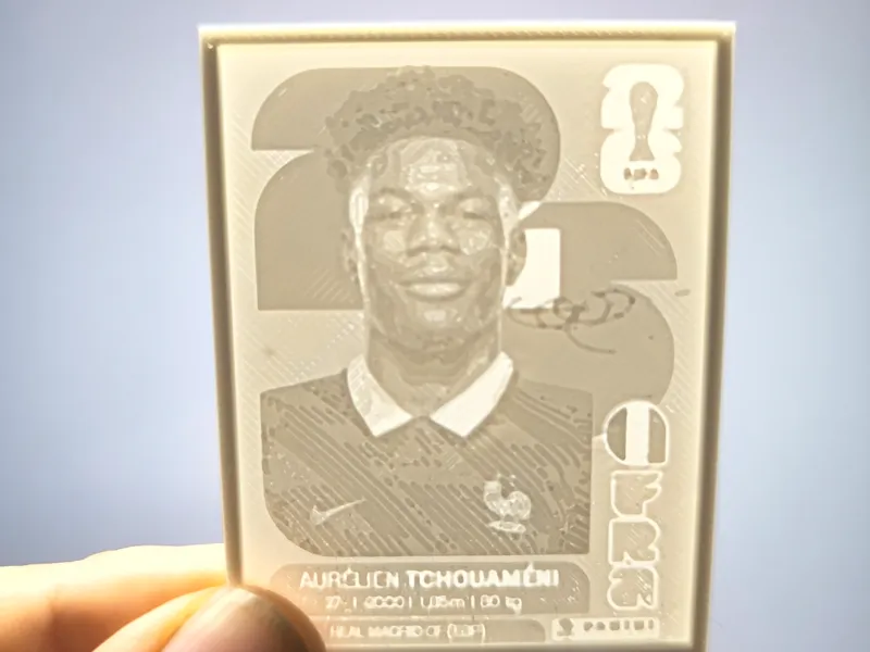 Cromo en 3D de Tchouameni (Album Panini 2026)