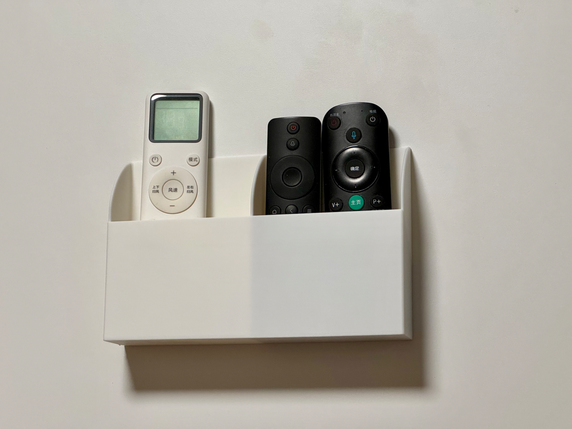 Miniatura 2 do modelo 3D 遥控器收纳/壁挂式收纳/墙上固定/单格/双格