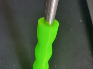 Generative handle for a fly swatter / scratcher