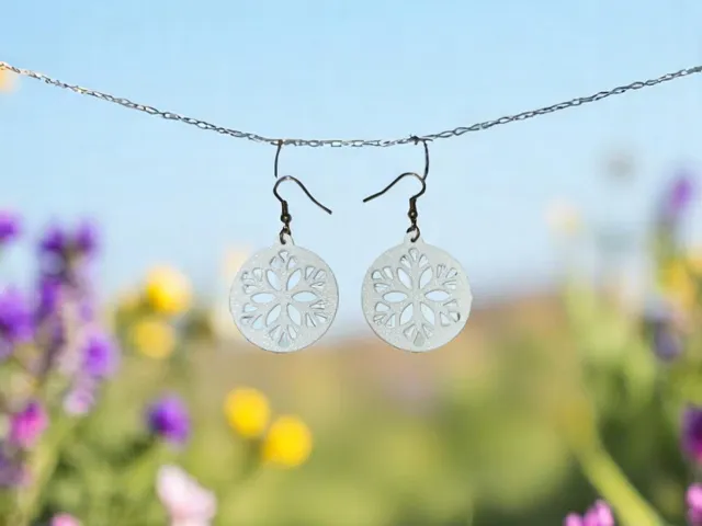 Round flower earrings