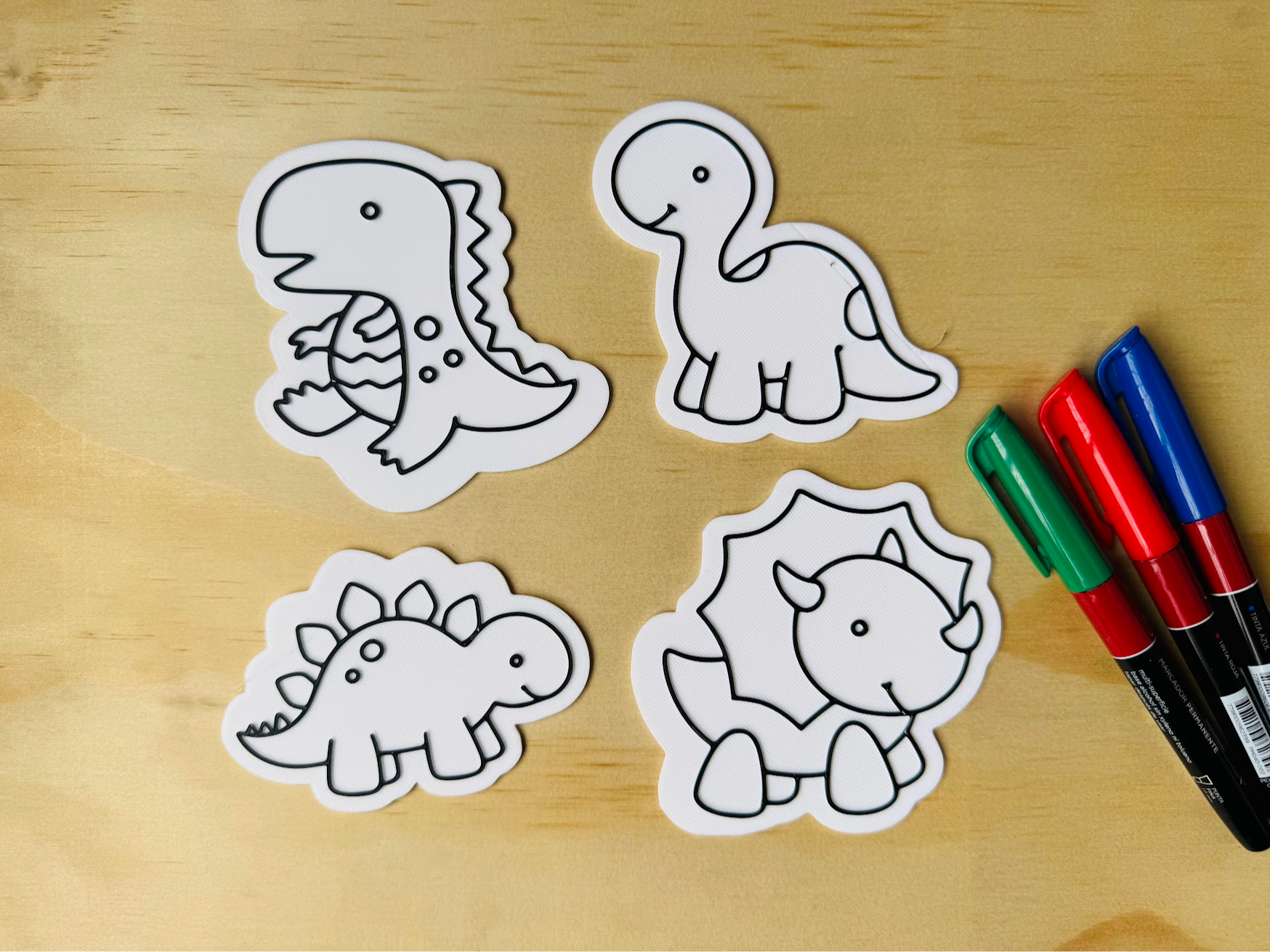 pack de manualidades para colorear dinosaurios