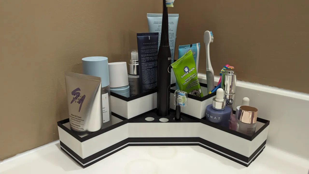 Bathroom organizer view 2