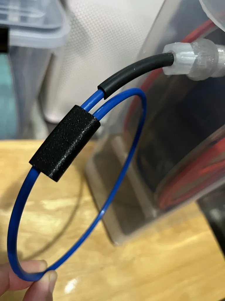 PTFE Tube EndCap with Filament Catch for Drybox