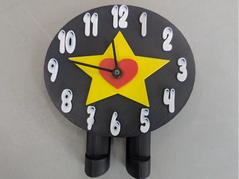 Cute Standing Star Clock - Student Designed