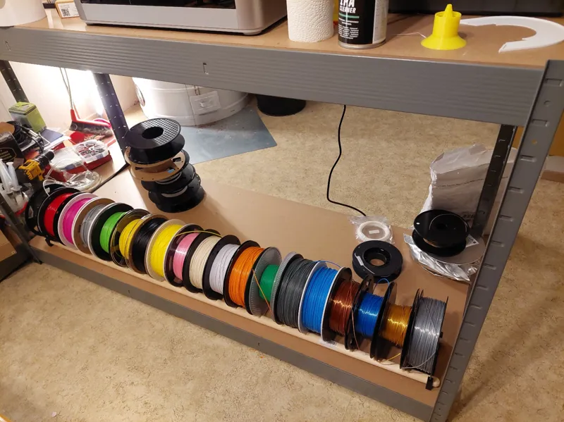 Simple filament rack
