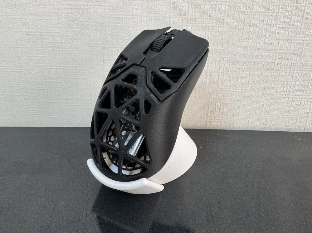 Mouse Stand – Simple Curved Holder - Free 3D Print Model - MakerWorld