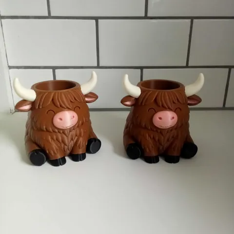 Cute Highland Cow Planter view 4