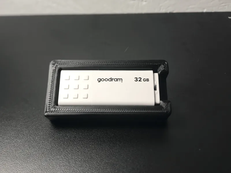 Pen drive mini box