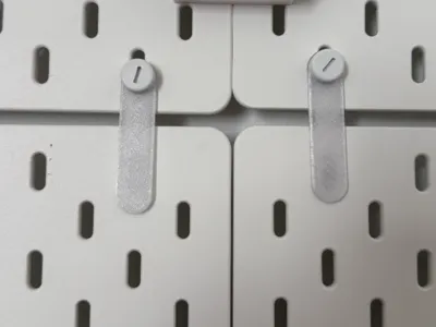 IKEA SKADIS vertical connector