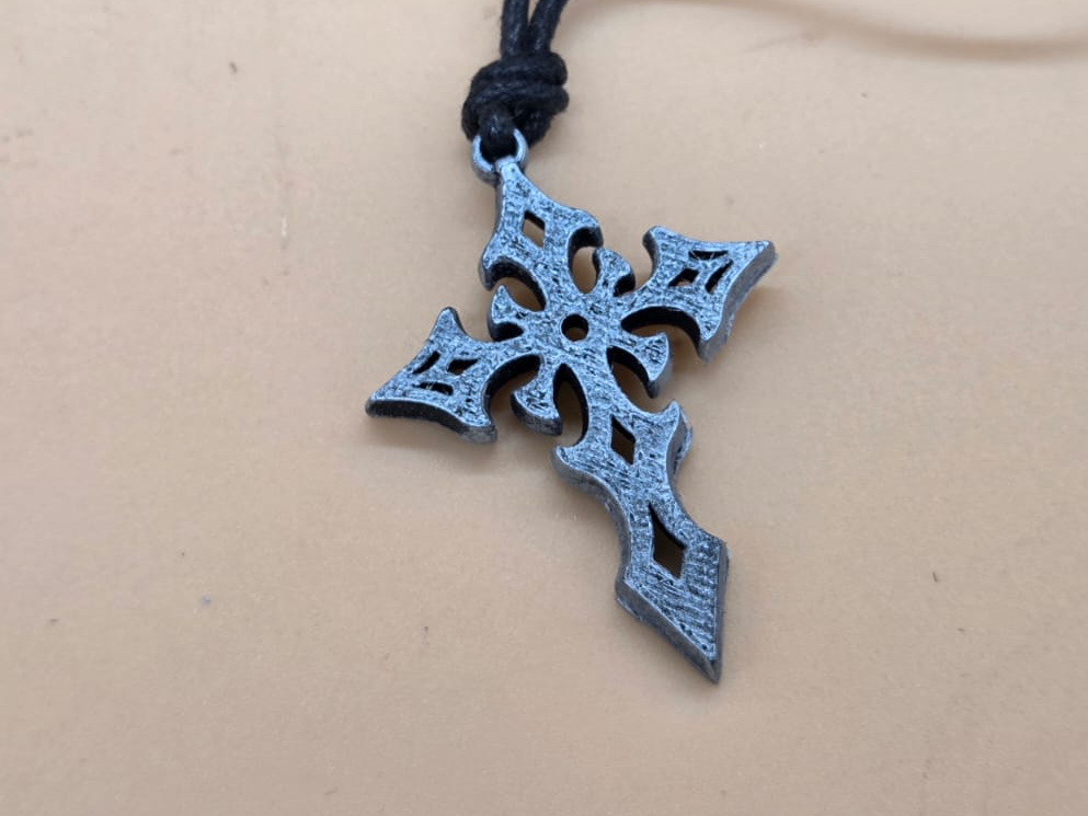 Gotisches Kreuz Anhänger
